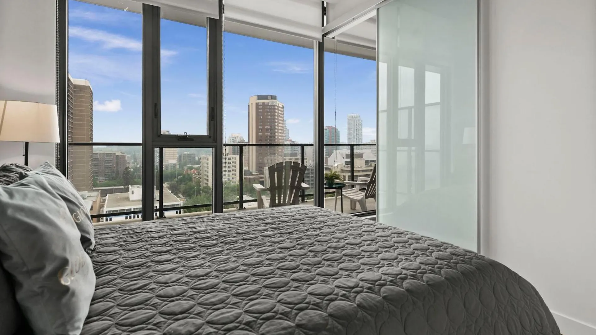 Globalstay Downtown Calgary Apartments